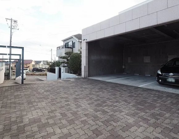 神戸市垂水区舞子坂、マンションの駐車場画像です