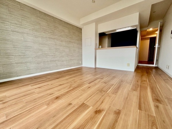 神戸市垂水区青山台、マンションの居間画像です