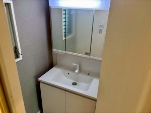 神戸市垂水区青山台、マンションの洗面画像です