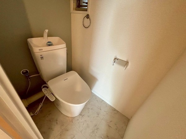 神戸市垂水区青山台、マンションのトイレ画像です