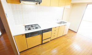 神戸市垂水区千代が丘、マンションのキッチン画像です