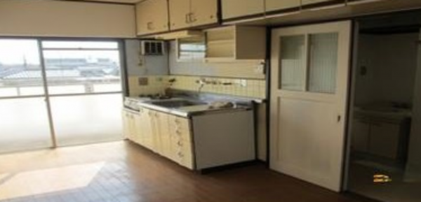 神戸市垂水区大町、マンションのキッチン画像です