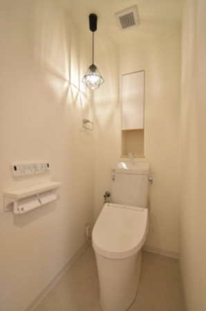 神戸市垂水区青山台、マンションのトイレ画像です