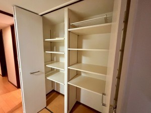 神戸市垂水区旭が丘、マンションの収納画像です