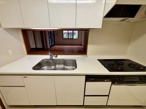 神戸市垂水区旭が丘、マンションのキッチン画像です