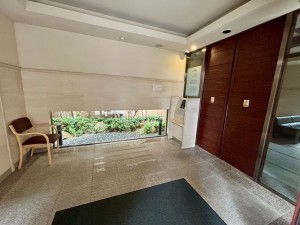 神戸市垂水区旭が丘、マンションのエントランス画像です