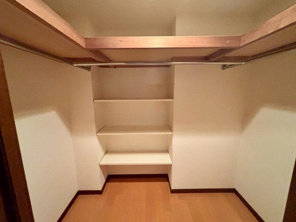 神戸市垂水区旭が丘、マンションの収納画像です