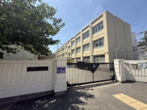 神戸市垂水区舞子台、新築一戸建ての小学校画像です