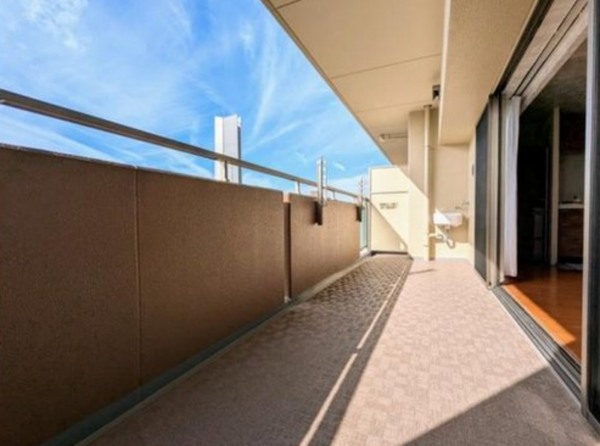 神戸市垂水区上高丸、マンションのバルコニー画像です