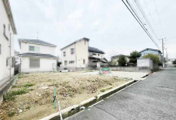 神戸市垂水区上高丸、土地の前面道路を含む現地写真画像です
