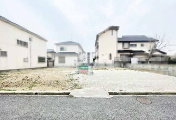 神戸市垂水区上高丸、土地の前面道路を含む現地写真画像です