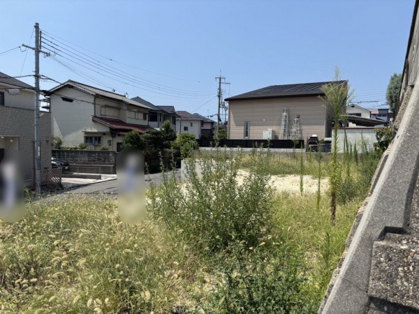 神戸市垂水区南多聞台、土地の前面道路を含む現地写真画像です