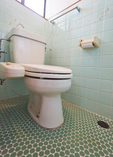 神戸市垂水区西舞子、中古一戸建てのトイレ画像です