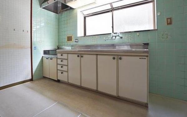 神戸市垂水区西舞子、中古一戸建てのキッチン画像です