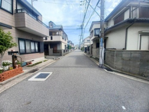 神戸市垂水区星陵台、土地の前面道路を含む現地写真画像です