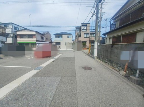 神戸市垂水区星陵台、土地の前面道路を含む現地写真画像です