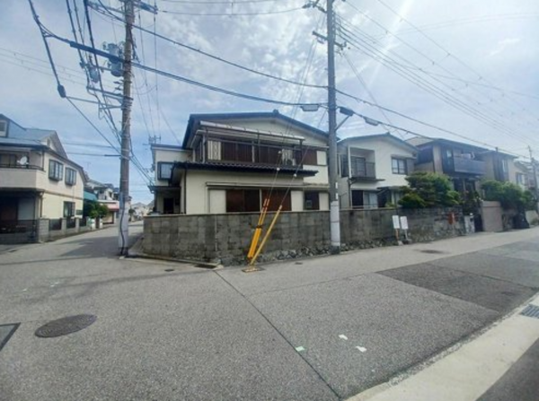 神戸市垂水区星陵台、土地の前面道路を含む現地写真画像です