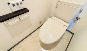 神戸市垂水区星が丘、マンションのトイレ画像です