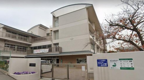 神戸市垂水区泉が丘、新築一戸建ての中学校画像です