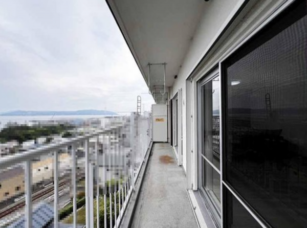 神戸市垂水区山手、マンションのバルコニー画像です