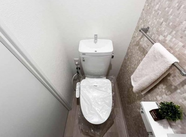 神戸市垂水区山手、マンションのトイレ画像です