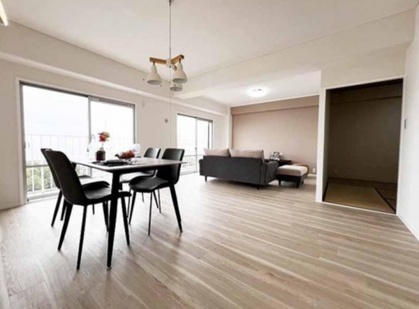 神戸市垂水区山手、マンションの内装画像です