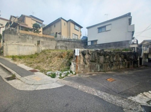 神戸市垂水区西舞子、土地の前面道路を含む現地写真画像です