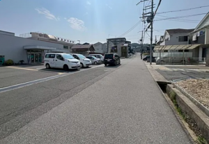 神戸市垂水区福田、新築一戸建ての前面道路を含む現地写真画像です