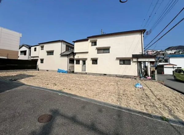 神戸市垂水区福田、新築一戸建ての前面道路を含む現地写真画像です