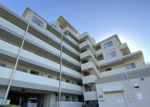 神戸市垂水区清水が丘、マンションの外観画像です