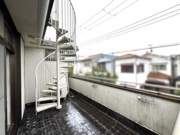 神戸市垂水区星陵台、中古一戸建てのバルコニー画像です