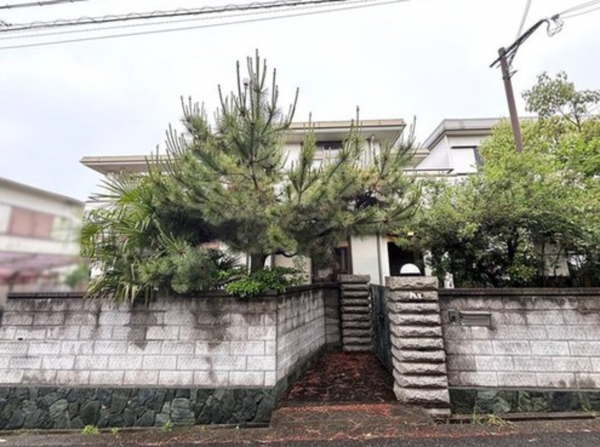 神戸市垂水区星陵台、中古一戸建ての外観画像です