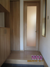 神戸市垂水区乙木、中古一戸建ての玄関画像です