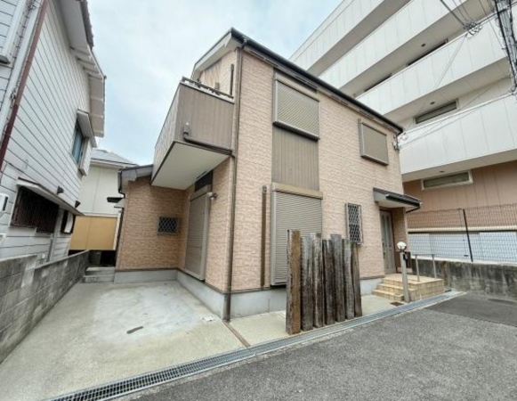 神戸市垂水区北舞子、中古一戸建ての外観画像です