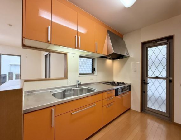 神戸市垂水区北舞子、中古一戸建てのキッチン画像です