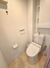 神戸市垂水区星陵台、マンションのトイレ画像です