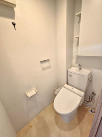 神戸市垂水区星陵台、マンションのトイレ画像です