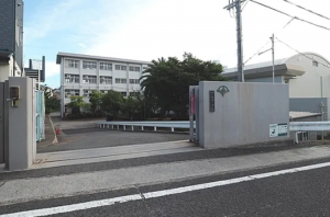 神戸市垂水区千鳥が丘、中古一戸建ての小学校画像です