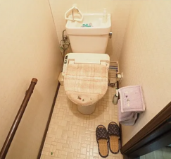 神戸市垂水区千鳥が丘、中古一戸建てのトイレ画像です