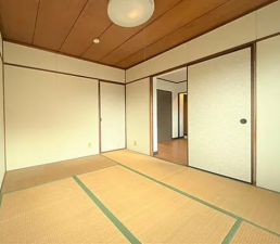 神戸市垂水区舞子台、マンションの内装画像です