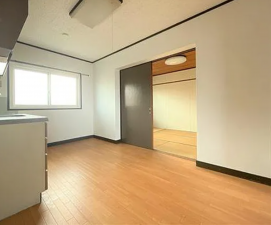 神戸市垂水区舞子台、マンションの内装画像です