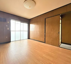 神戸市垂水区舞子台、マンションの内装画像です