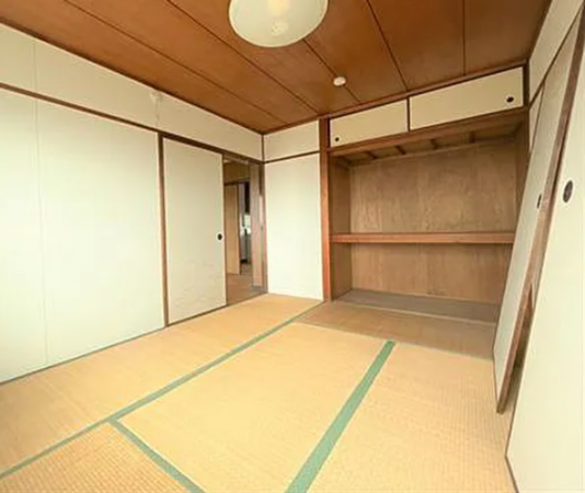 神戸市垂水区舞子台、マンションの内装画像です