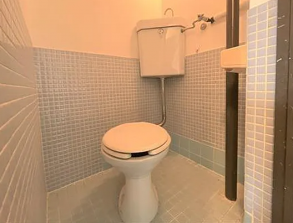 神戸市垂水区舞子台、マンションのトイレ画像です