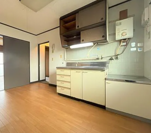 神戸市垂水区舞子台、マンションのキッチン画像です