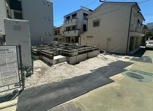 神戸市垂水区城が山、新築一戸建ての前面道路を含む現地写真画像です