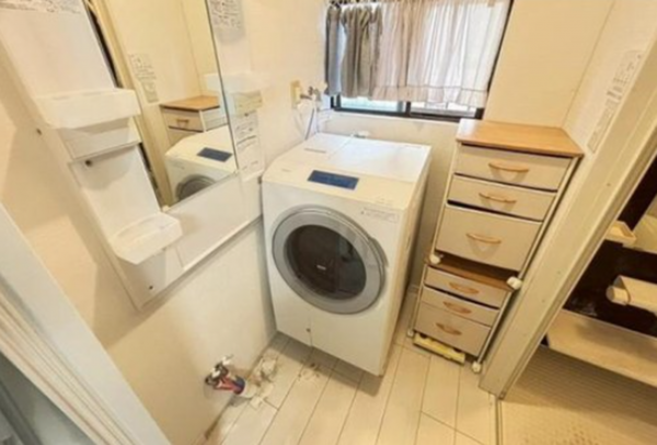 神戸市垂水区旭が丘、中古一戸建ての洗面画像です
