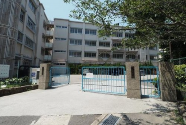 神戸市垂水区旭が丘、中古一戸建ての小学校画像です