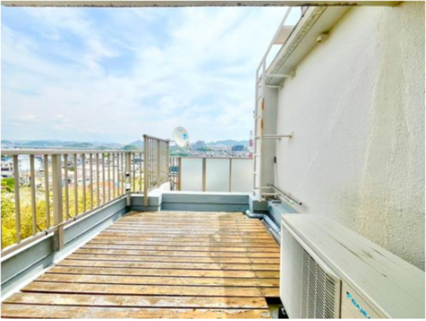 神戸市垂水区千鳥が丘、マンションのバルコニー画像です