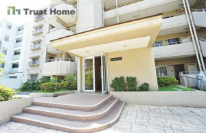 神戸市垂水区海岸通、マンションのエントランス画像です